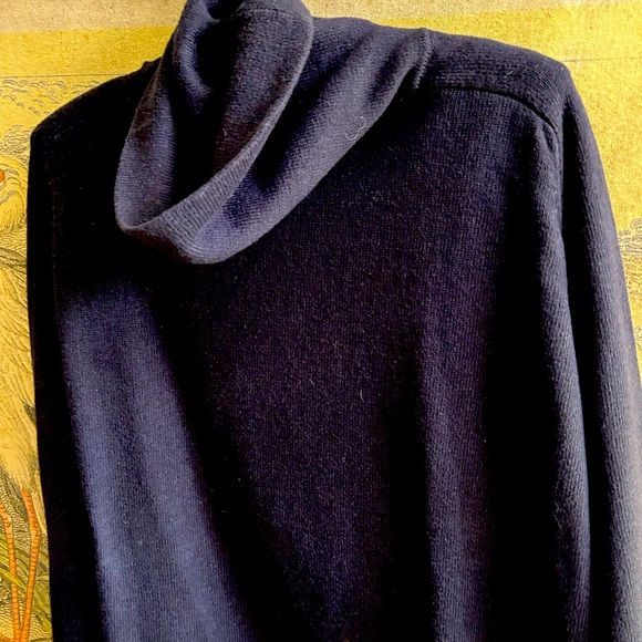 Lands End Dark Navy Blue Loose Turtleneck Sweater SZ Large - Picture 2 of 8